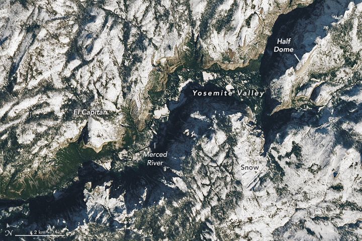 Landsat 9 natural-color image of snow blanketing the central Sierras, including Yosemite National Park