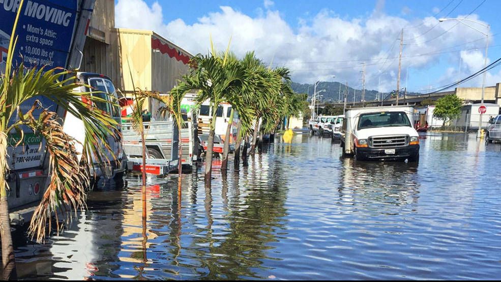 Photo of high-tide flooding in Honolulu